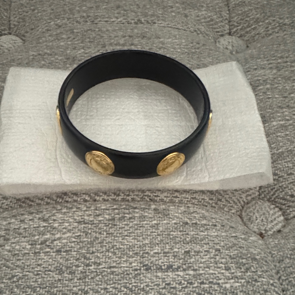 NwotCoach Black And Gold Bangle Bracelet 45$